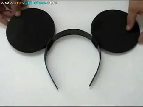 Cómo hacer orejas de Mickey Mouse y Minnie Mouse para disfraz de ... Cómo hacer orejas de Mickey Mouse y Minnie Mouse para disfraz de ...