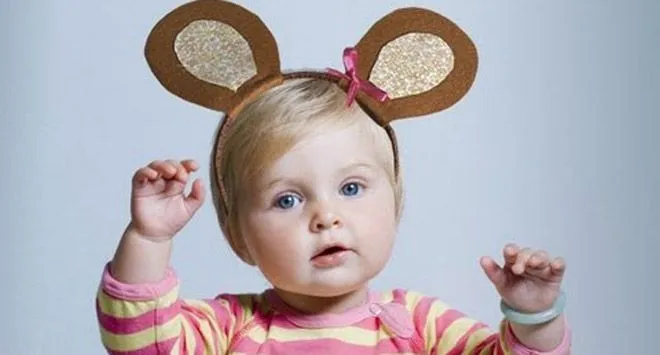 Cómo hacer unas orejas de ratón | Manualidades para niños | Disfraz Cómo hacer unas orejas de ratón | Manualidades para niños | Disfraz