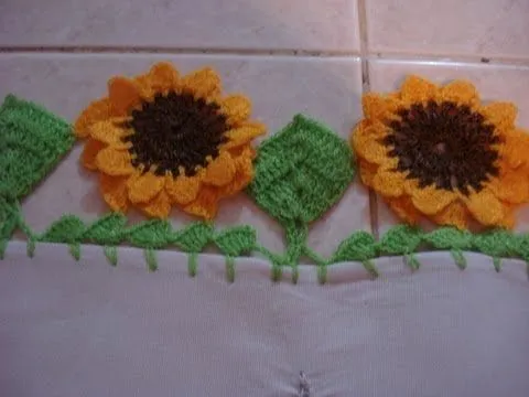 Orilla Tejida Girasoles Parte 2 de 2 - YouTube Orilla Tejida Girasoles Parte 2 de 2 - YouTube