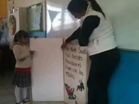 Padme y su libro gigante... - YouTube