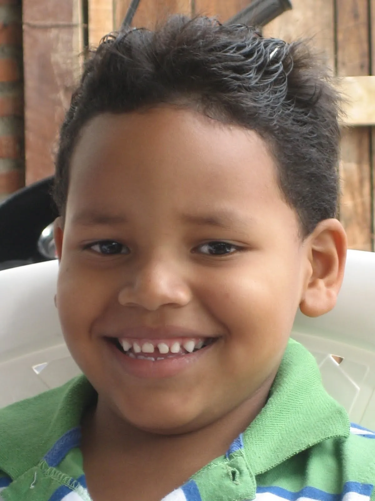 YO PADRINO-FUNDACION VIVIR: ROBINSON ALEXIS MORENO RUCCO