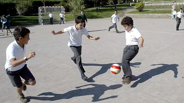 El País Vasco quiere limitar que los niños jueguen al fútbol en el ...