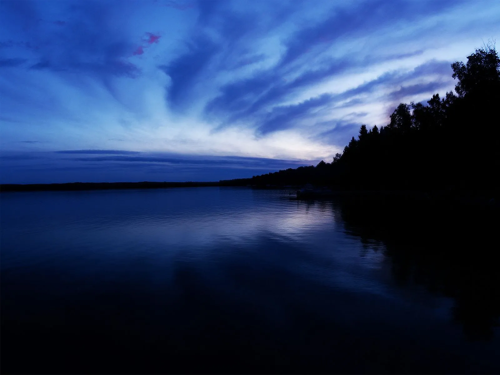 Paisaje-cielo azul-atardecer | Wallpaper-