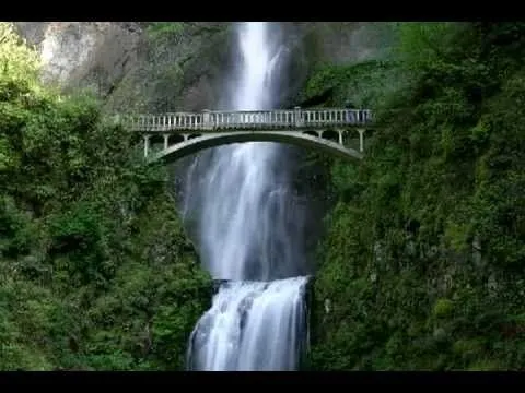 Paisaje sonoro (Cascada) - YouTube