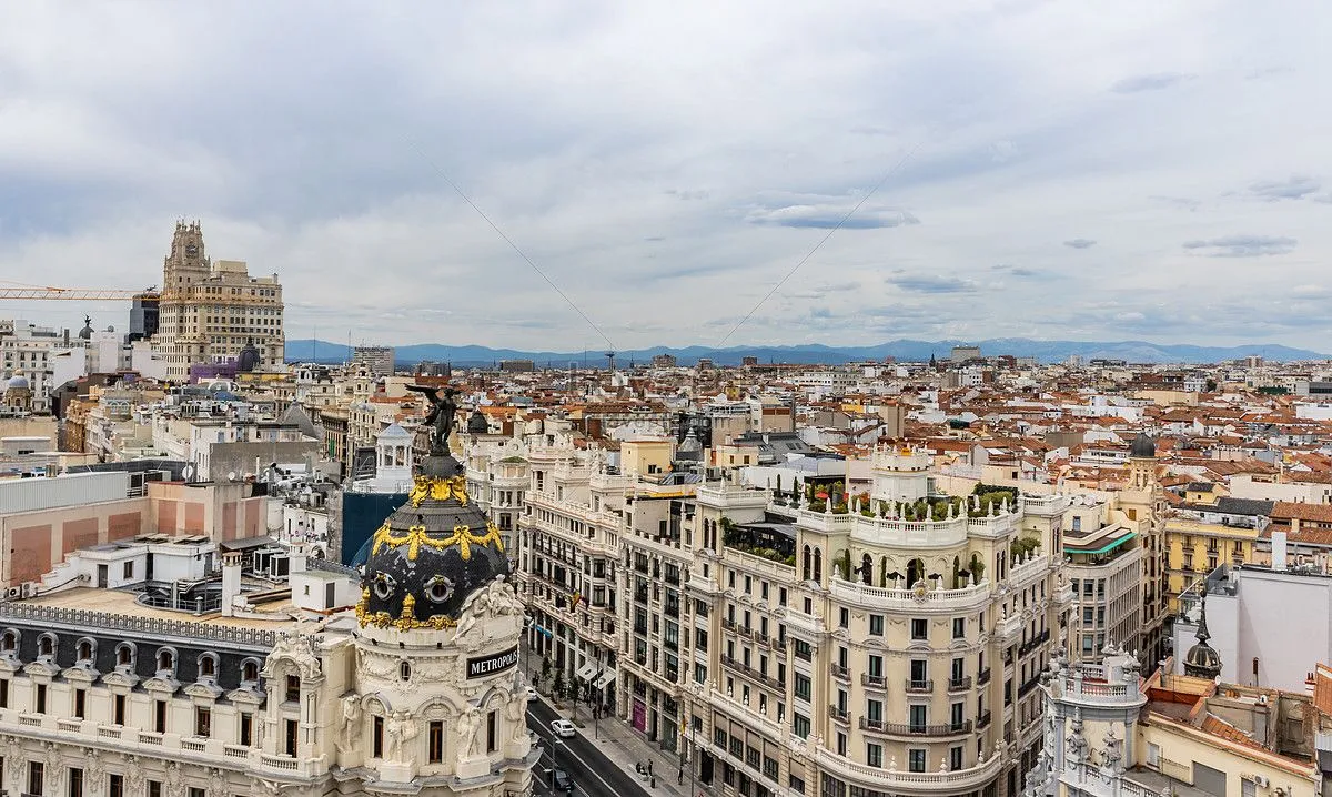 Paisaje Urbano De Madrid, Capital De España. Foto | Descarga Gratuita HD  Imagen de Foto - Lovepik