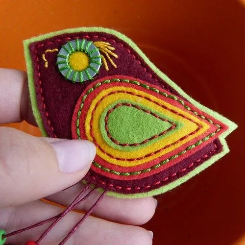 Adorno Fieltro | Broches de Fieltro | ideas y trucos para Broches ... Adorno Fieltro | Broches de Fieltro | ideas y trucos para Broches ...