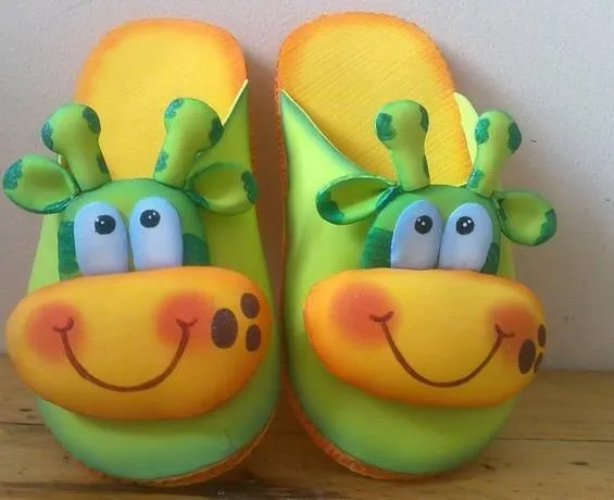 Pantuflas de fomi - Imagui