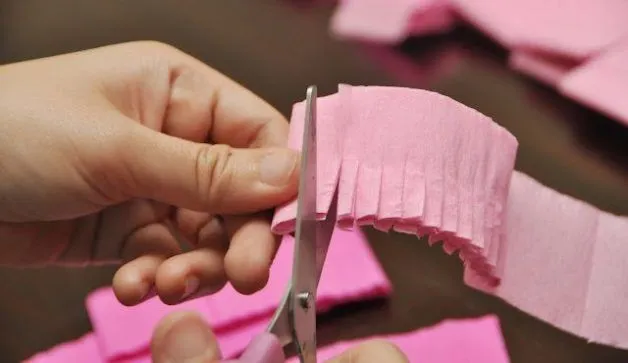 Como se hacen moños con papel crepe - Imagui Como se hacen moños con papel crepe - Imagui
