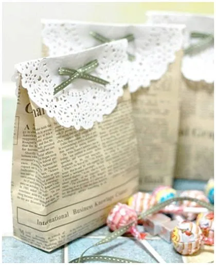 papel de periódico, regalos originales, navidad, vestidos, joyas
