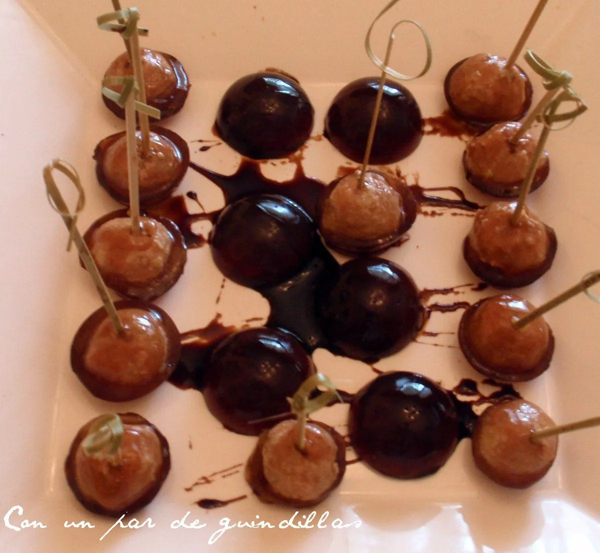Con un par de guindillas!: Bombones de foie Con un par de guindillas!: Bombones de foie
