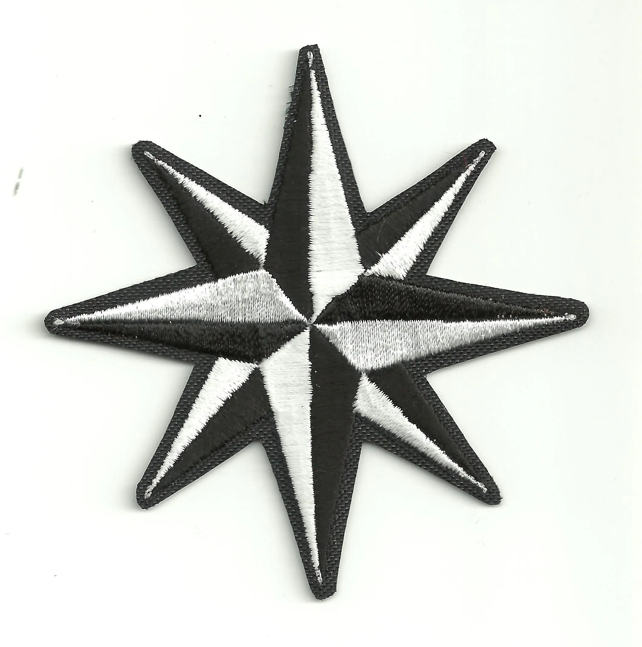 Parche bordado ROSA DE LOS VIENTOS 8cm x 8cm - Los Parches Parche bordado ROSA DE LOS VIENTOS 8cm x 8cm - Los Parches