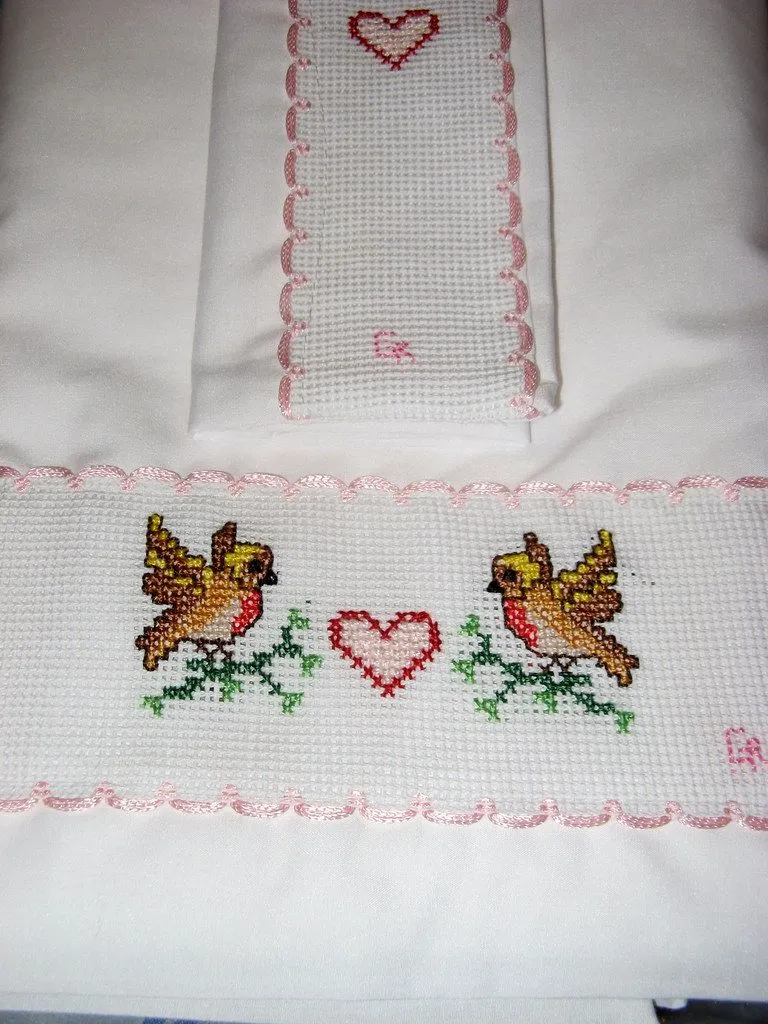 PAREJA DE PAJARITOS. VENDIDO. IMG_3299 | Sabanas para cuna b… | Flickr PAREJA DE PAJARITOS. VENDIDO. IMG_3299 | Sabanas para cuna b… | Flickr