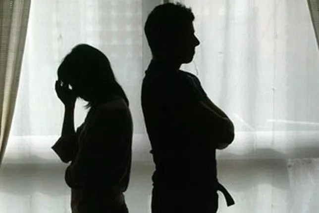 Las parejas separadas deberán repartirse el traslado de sus hijos ... Las parejas separadas deberán repartirse el traslado de sus hijos ...