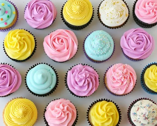 PARTTIS: ¿Cómo hacer y decorar cupcakes o panquecitos?