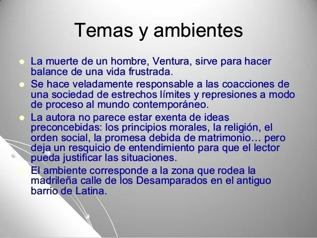 Algo pasa en la calle de Elena Quiroga