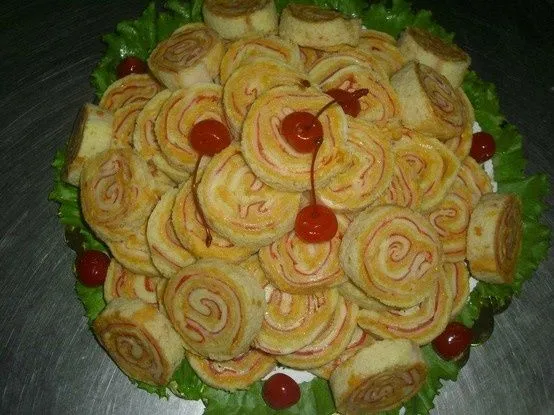 pasapalos-serpentinas con relleno | Pasapalos, Bocadillos. | Pinterest