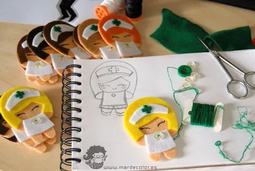 Muñecas de fieltro profesiones patrones - Imagui
