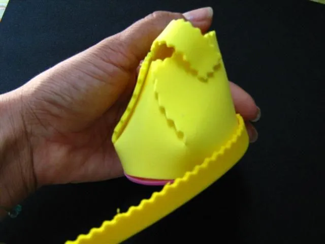 PASO A PASO CON JEANNINE: COMO HACER UNOS ZAPATITOS DE BEBE GOMA EVA PASO A PASO CON JEANNINE: COMO HACER UNOS ZAPATITOS DE BEBE GOMA EVA