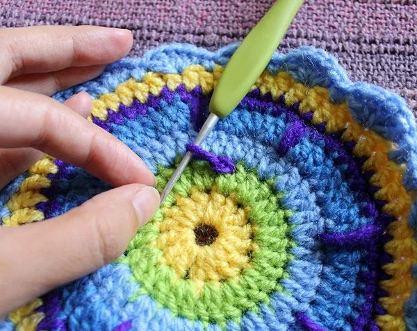 Paso a paso: mandala a crochet | Corriendo con Tijeras Paso a paso: mandala a crochet | Corriendo con Tijeras
