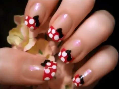 Paso a paso uñas decoradas Minnie - YouTube