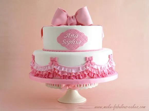 Paso a paso: Hacer volantes con fondant - Paperblog Paso a paso: Hacer volantes con fondant - Paperblog