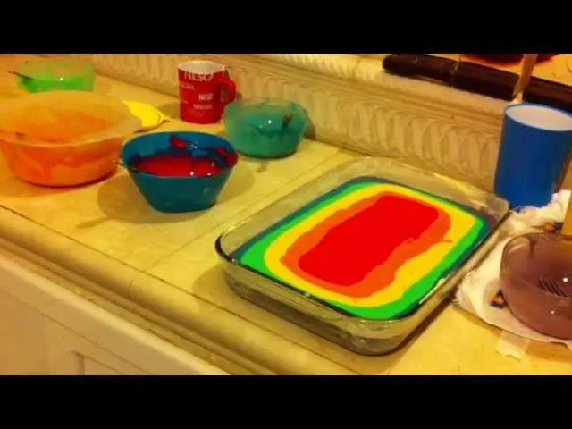 Como hacer pastel arcoiris - YouTube