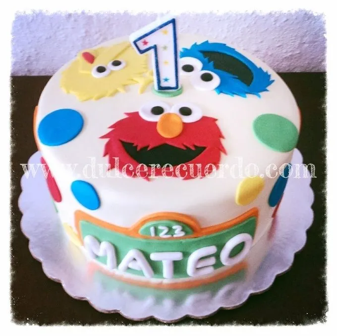 Pastel del fondant con el tema de Plaza Sesamo. #fondant, #pastel ...