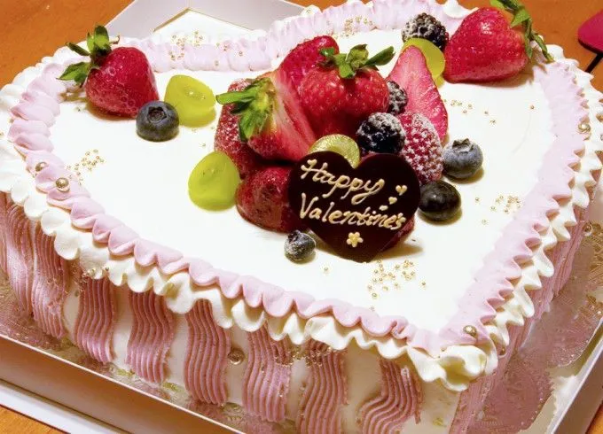 Cómo hacer un pastel con forma de corazón (sin un molde con forma ... Cómo hacer un pastel con forma de corazón (sin un molde con forma ...
