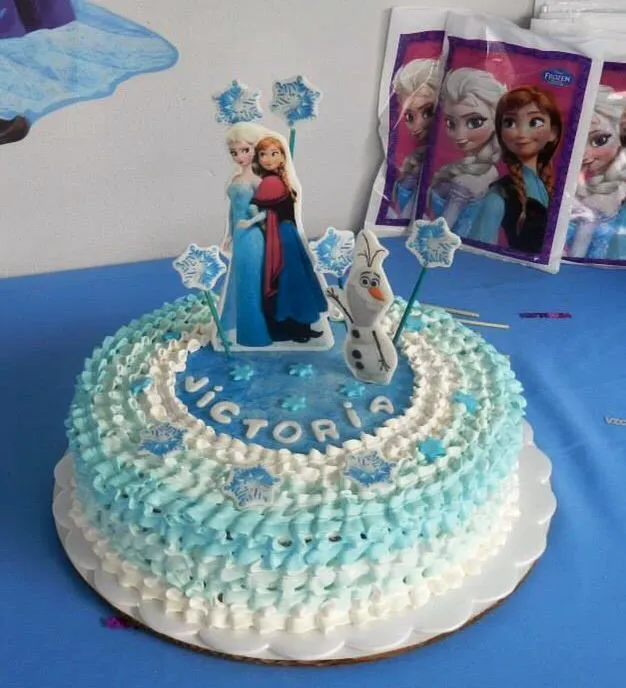Pastel de Frozen. Merengue italiano | Fiesta de Eva 4 Años ... Pastel de Frozen. Merengue italiano | Fiesta de Eva 4 Años ...
