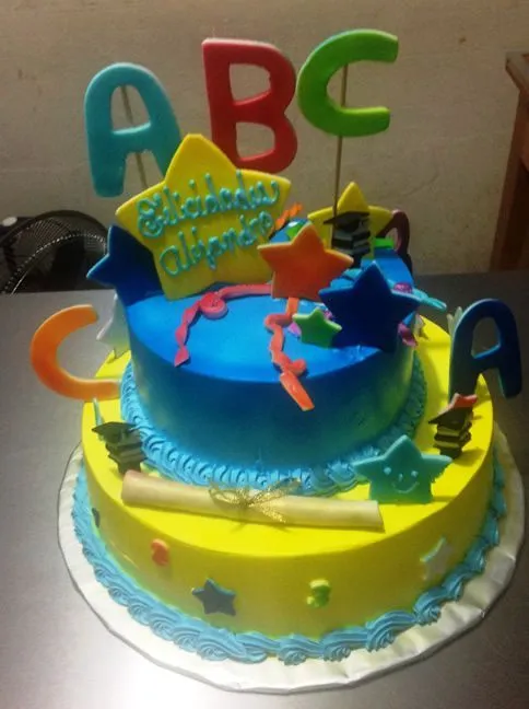 Imagenes de torta de graduación de preescolar - Imagui