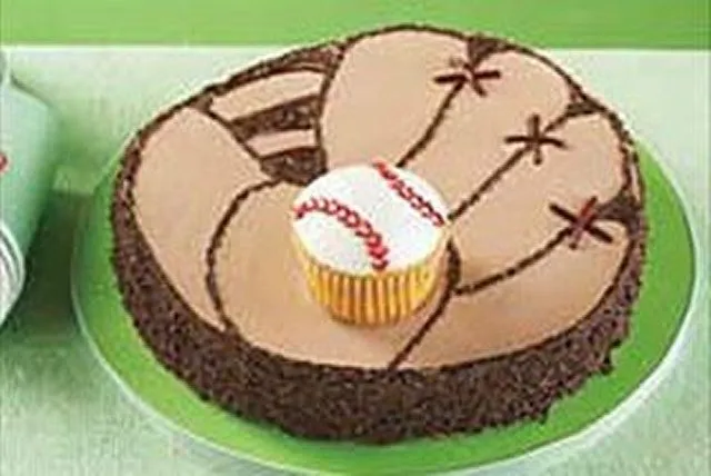 Pastel guante de béisbol Receta - Comida Kraft Pastel guante de béisbol Receta - Comida Kraft