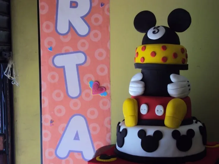 pastel de mickey mouse de 3 pisos. | cake mickey muse | Pinterest ...