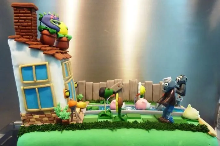 Pastel de plantas vs. zombies | La Guarida Geek Pastel de plantas vs. zombies | La Guarida Geek