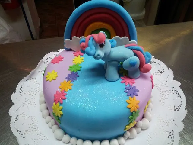 PASTELERÍA FINA DULCE ENCANTO:::. Tortas decoradas en azucar ...