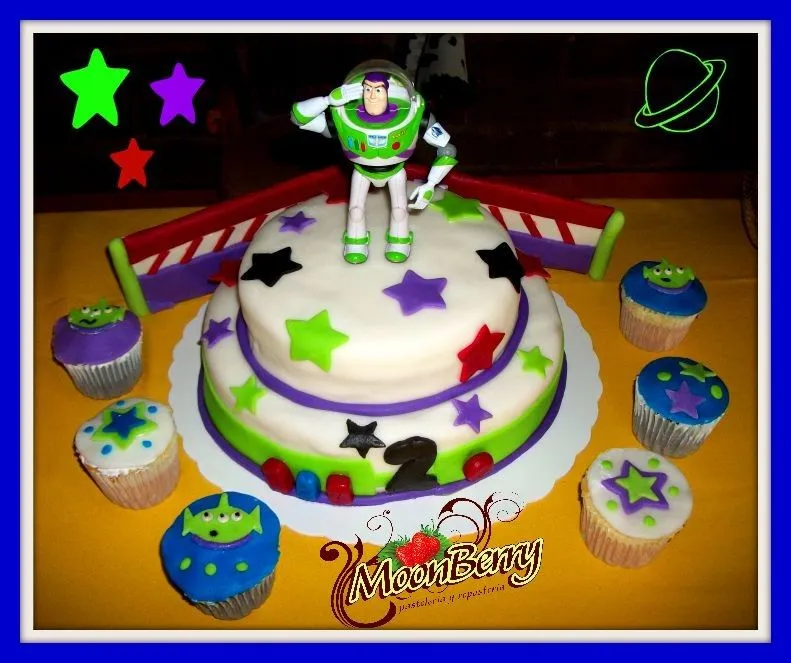 Pastelería MoonBerry - pasteles - PASTEL BUZZ LIGHTYEAR Pastelería MoonBerry - pasteles - PASTEL BUZZ LIGHTYEAR