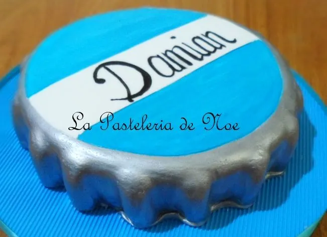 La Pasteleria de Noe: TORTA CON FORMA DE CHAPITA DE CERVEZA