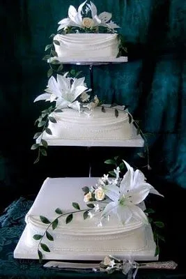 Pasteles de boda clásicos | Peinados de novia, peinados de fiesta ...