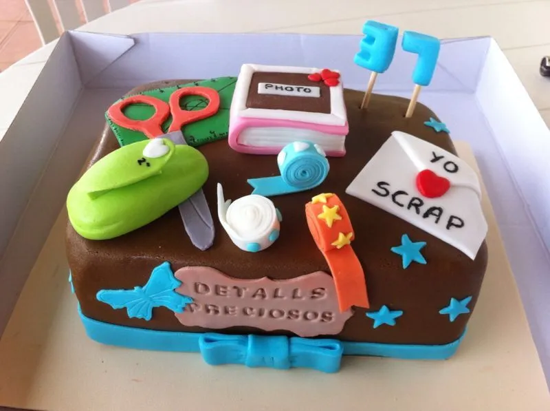 Pasteles cumpleaños granollers | Fani's Cakes