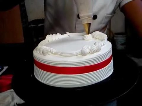 como hacer pasteles-decoracion-celoceda cake - YouTube