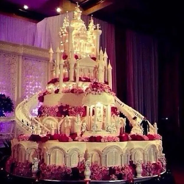 Tortas de bodas en forma de castillo