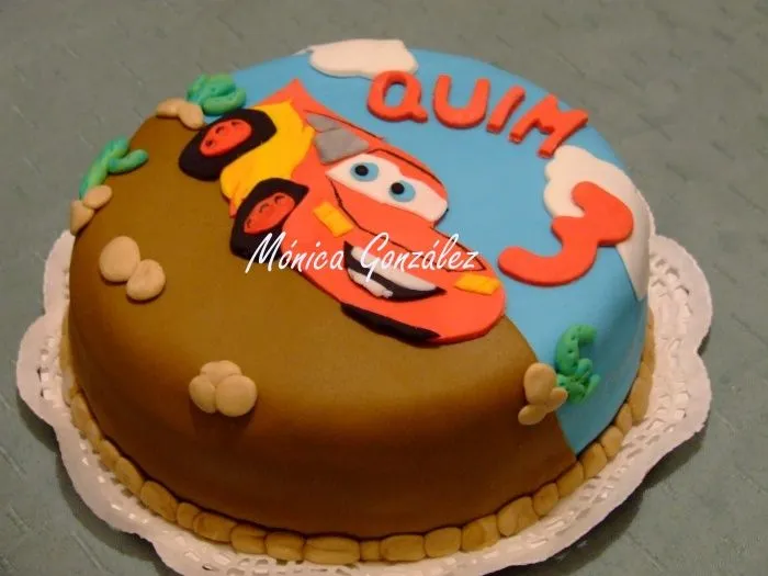 Pasteles MG: Tarta Cars: Un Rayo McQueen para Quim.