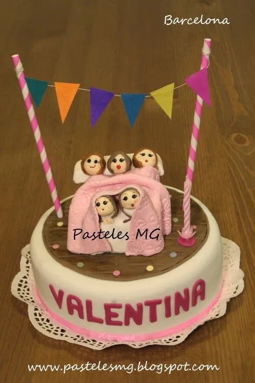 Pasteles MG: Tarta para Pijamada infantil