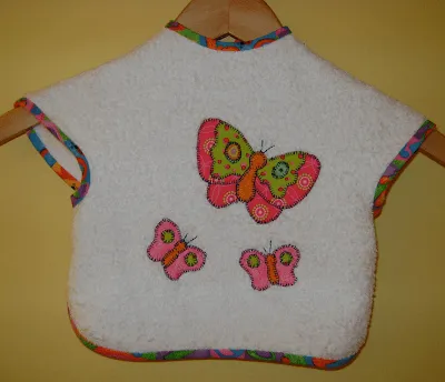 Patchwork Estudio: Aplicaciones infantiles para baberos Patchwork Estudio: Aplicaciones infantiles para baberos
