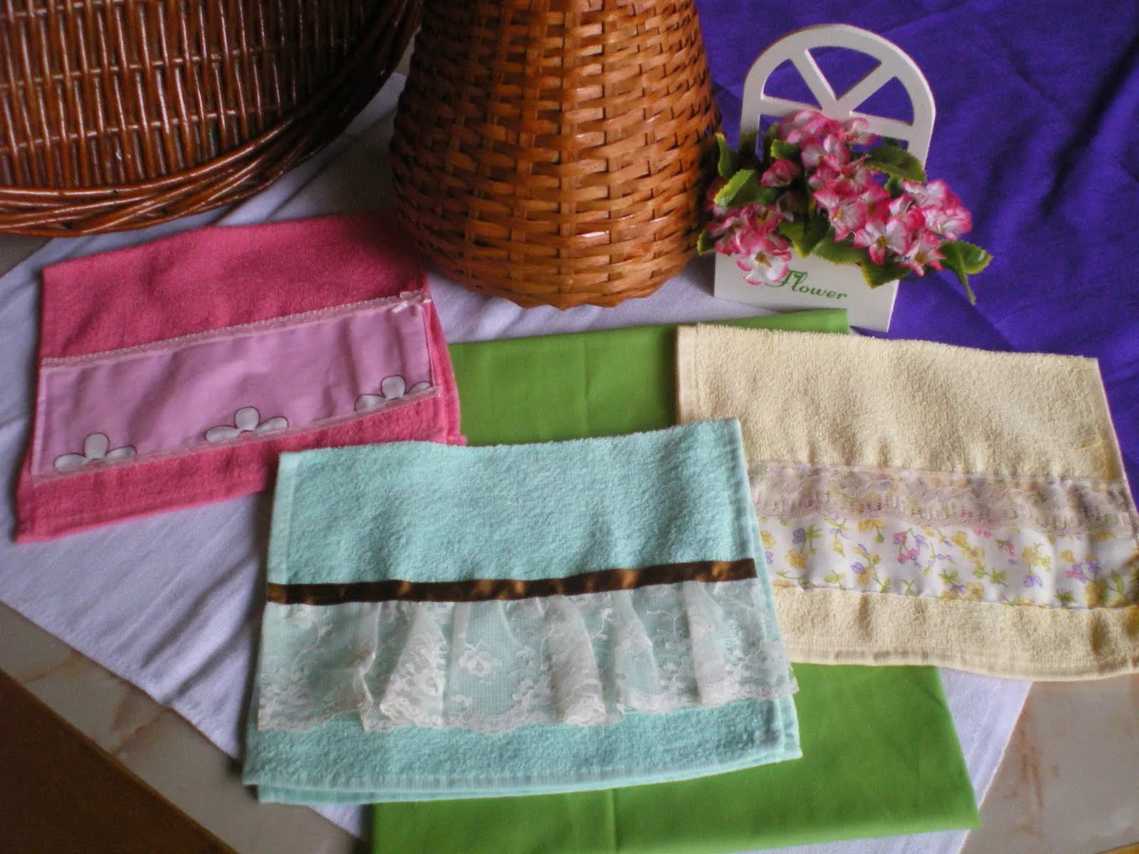 PatchWork Lolita...: Toallas de mano Decoradas... PatchWork Lolita...: Toallas de mano Decoradas...