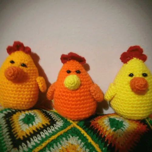 Patrones Amigurumi: Gallina colgante para decoración