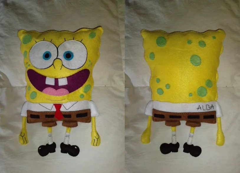 COMPLEMENTOS PIJOR: Peluche de Bob Esponja