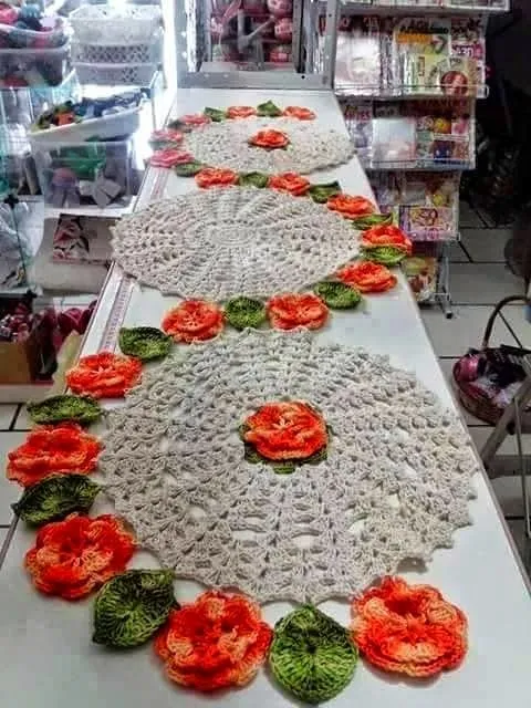Patrones de Camino de Mesa artístico | Crochet y Dos agujas Patrones de Camino de Mesa artístico | Crochet y Dos agujas