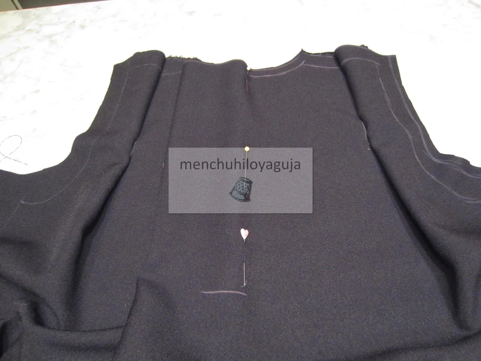 PATRONES DE COSTURA: TUTORIAL DE TÚNICA DE MONAGUILLO PATRONES DE COSTURA: TUTORIAL DE TÚNICA DE MONAGUILLO