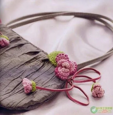 Patrones de flores tejidas a crochet :