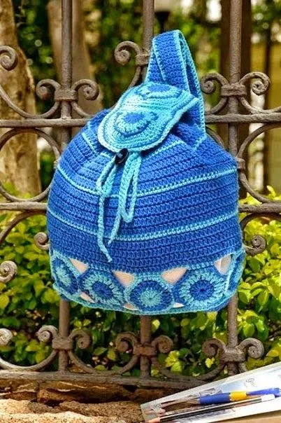 Patrones de mochila tejida al crochet | Crochet y Dos agujas